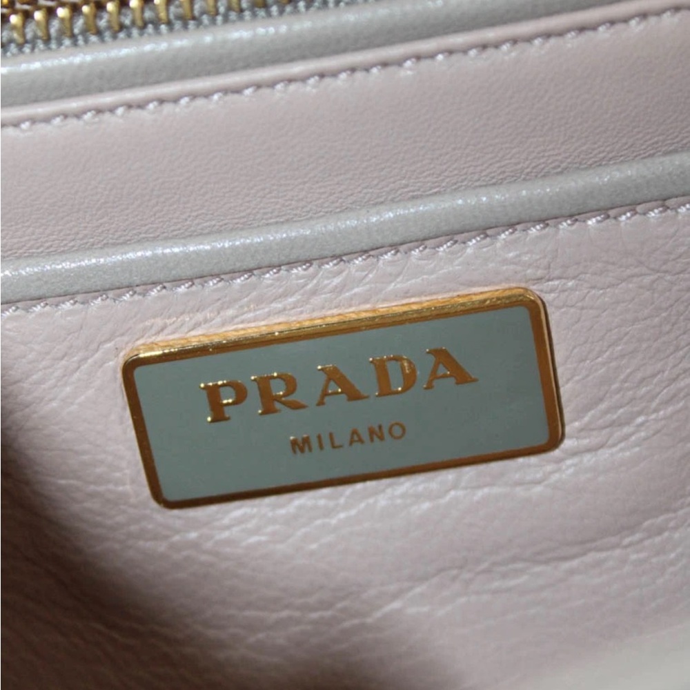Prada Milano Cream Leather Tortoise Shell Strap Turnlock Flap Shoulder Bag - Picture 11 of 16